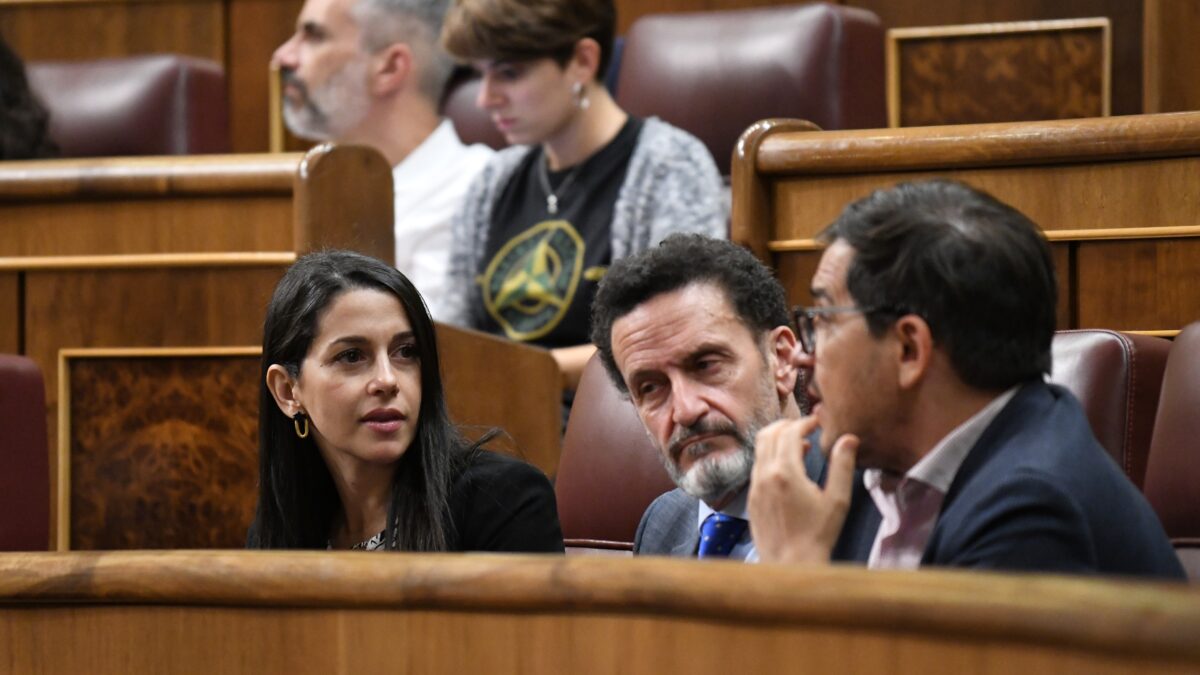 La candidatura afín a Arrimadas dobla en avales a la de Bal en la batalla por dirigir Ciudadanos