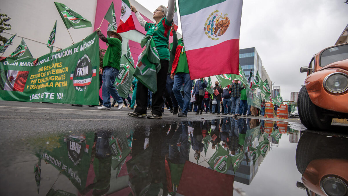 (VÍDEO) México: manifestaciones en decenas de ciudades piden la dimisión de López Obrador