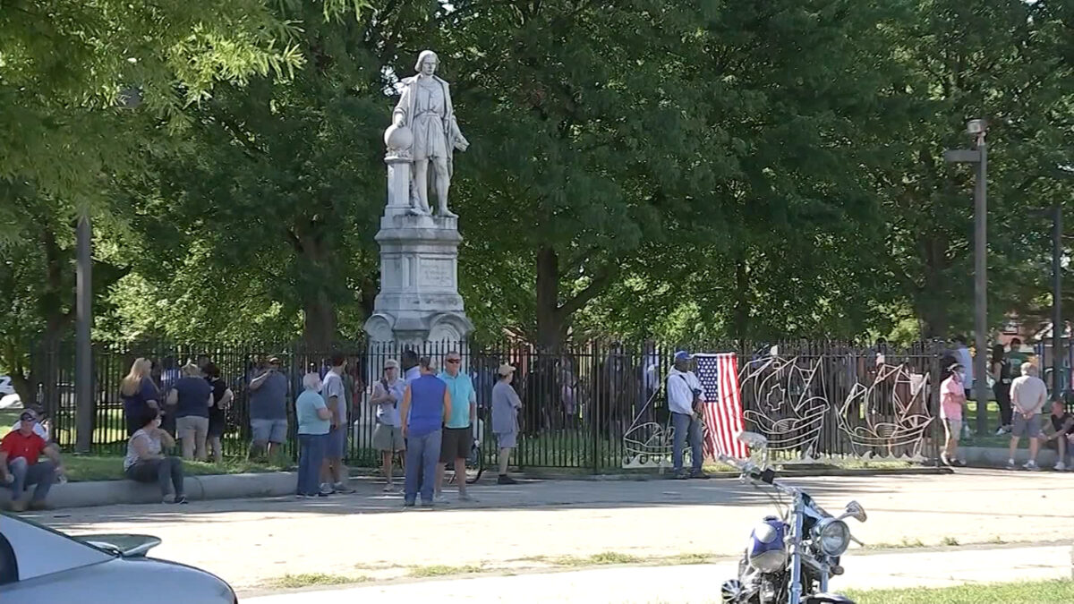 Una estatua de Cristóbal Colón en Estados Unidos vuelve a ver la luz tras más de dos años tapada