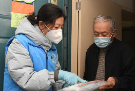 El Gobierno pide precaución para viajar a China tras el incremento de contagios de covid