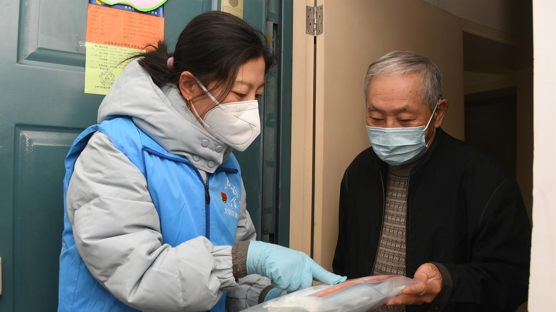El Gobierno pide precaución para viajar a China tras el incremento de  contagios de covid