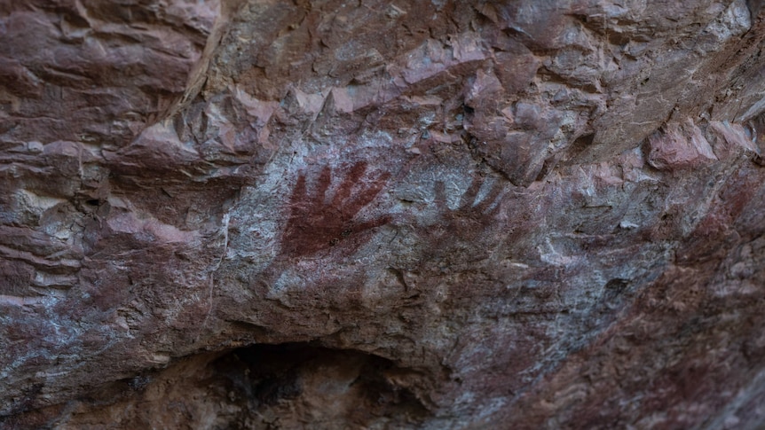 "Es estremecedor": unos vándalos destruyen pinturas históricas de hace 30.000 años en Australia