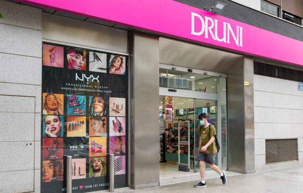 Primor y Druni sacan provecho del cierre de Douglas y suman un 40% más de clientes