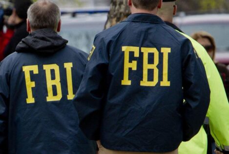 El FBI detiene a una juez por ayudar a inmigrantes a evadir a las autoridades