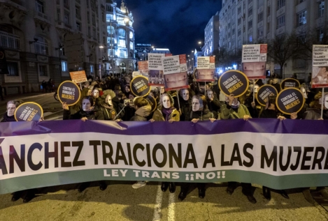 Las Feministas Socialistas piden a Montero que dimita y acusan al PSOE de ir contra sus valores
