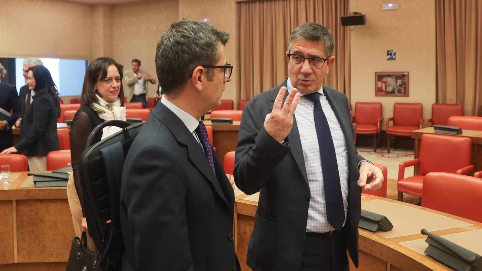 El PSOE se apunta un tanto con la ‘ley animal’ tras ganarle Podemos el pulso ‘trans’