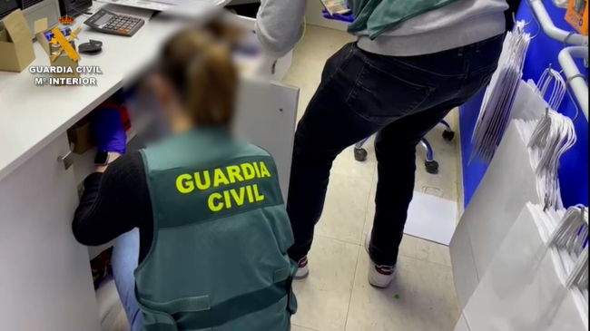 La Guardia Civil detiene a nueve personas en Valencia tras estafar más de 500.000 euros
