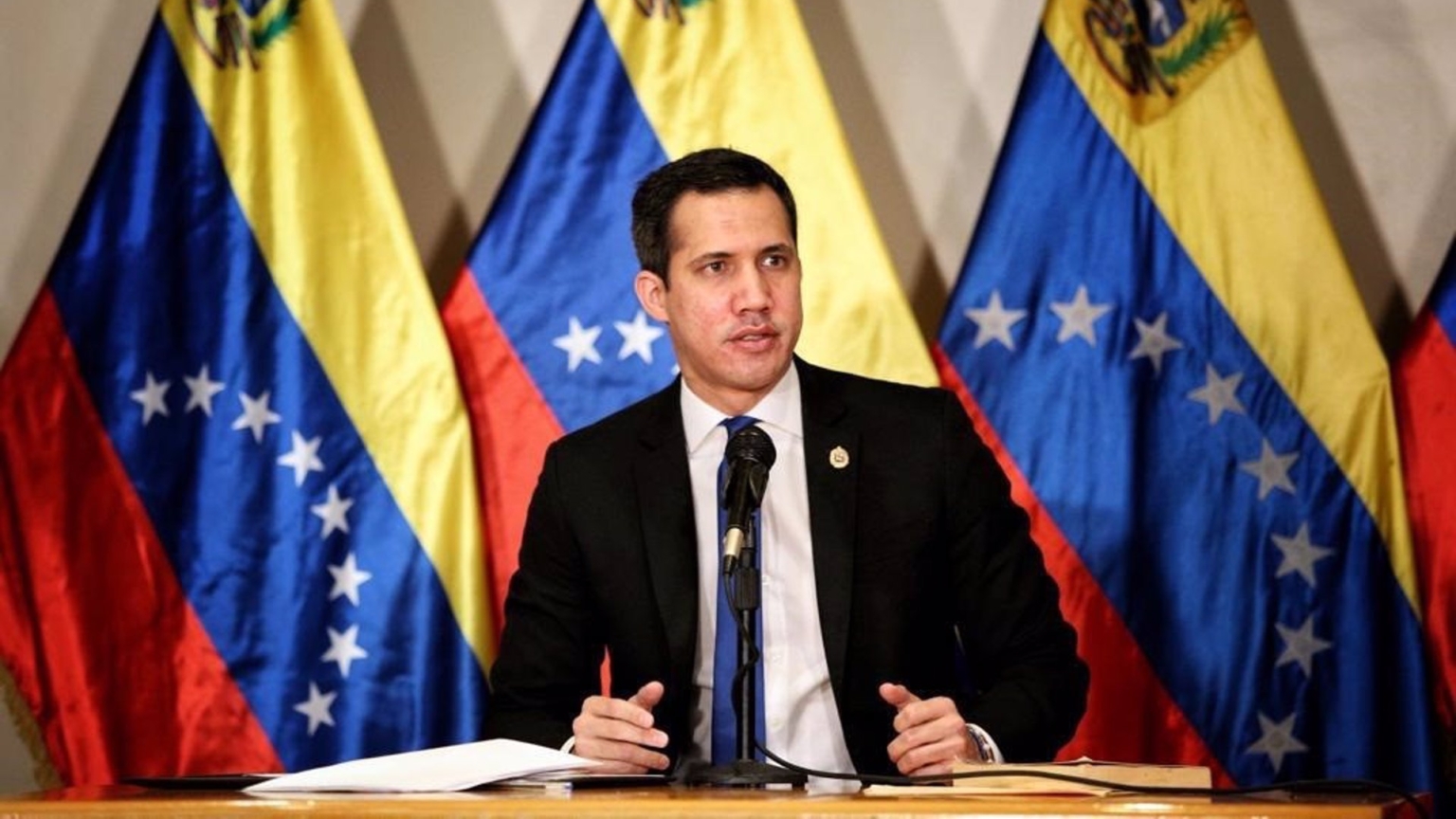 Guaidó llama a defender la constitucionalidad «por encima de nombres o intereses personales»