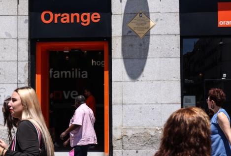 Orange pacta una prórroga de su convenio con  una subida salarial del 2% y el 6% en 2023