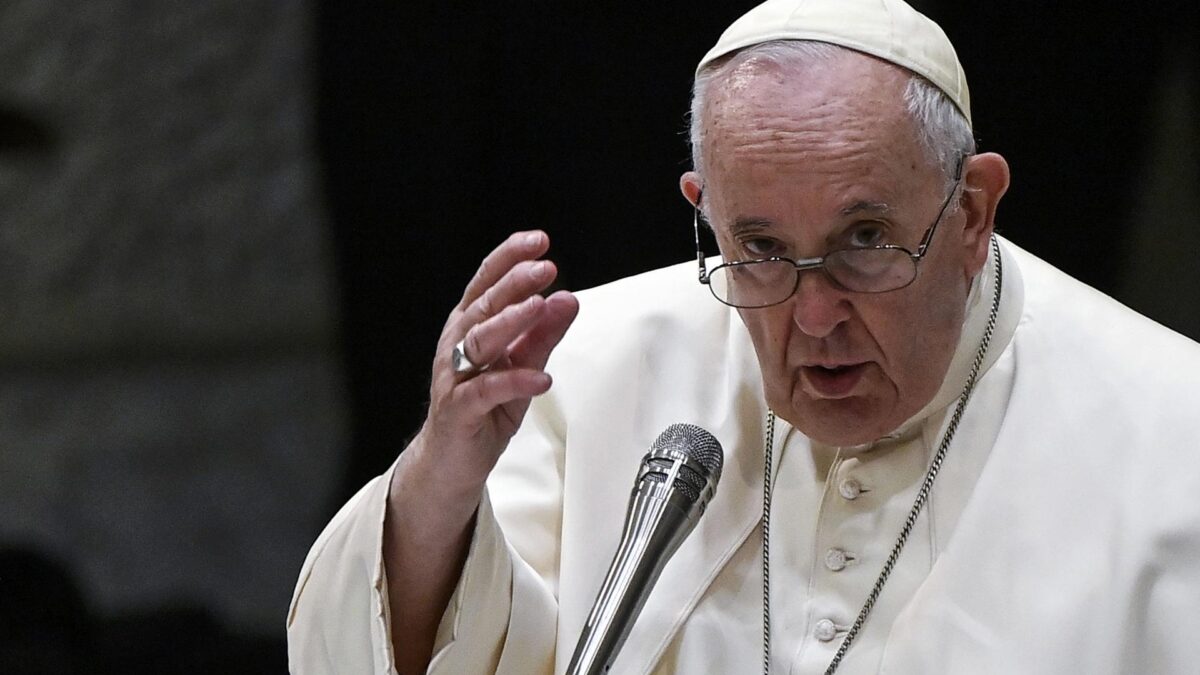 El Papa Francisco asegura que su renuncia en caso de impedimento médico lleva firmada más de 9 años