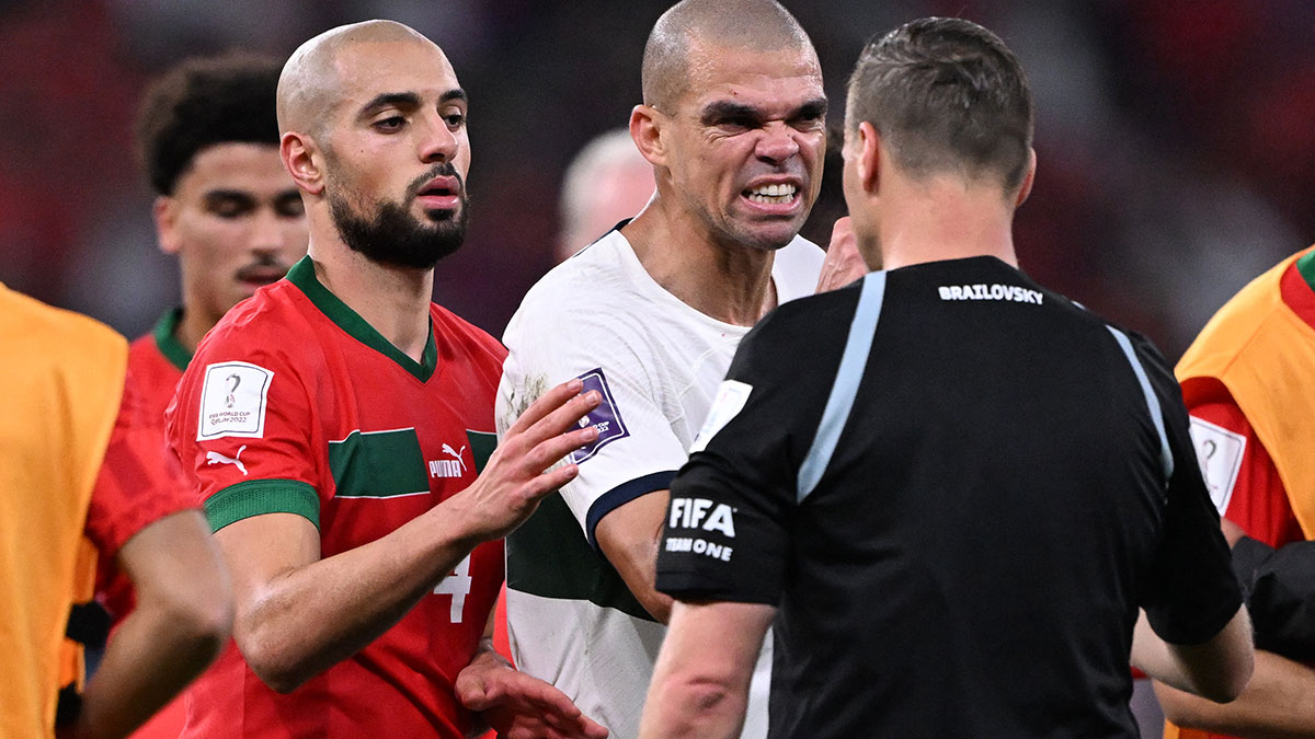 Pepe cuestiona al árbitro tras la eliminación de Portugal del Mundial: «Es inadmisible, siento rabia»
