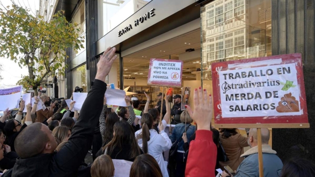 Los dependientes de Inditex en La Coruña, a un paso de la huelga indefinida en plenas rebajas