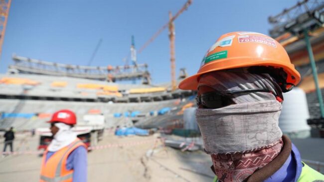 Human Rights Watch señala a la FIFA y a Qatar por no subsanar "los abusos y las muertes inexplicables" de los trabajadores