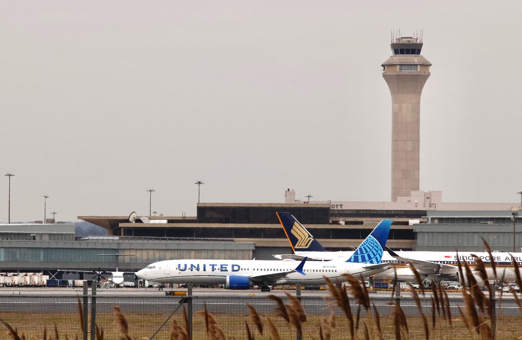 EEUU reanuda los vuelos después de que un fallo informático paralizara los aeropuertos
