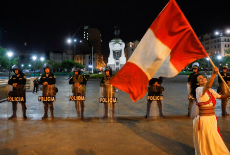 Más de 11.000 policías blindan Lima por una gran manifestación antigubernamental en Perú