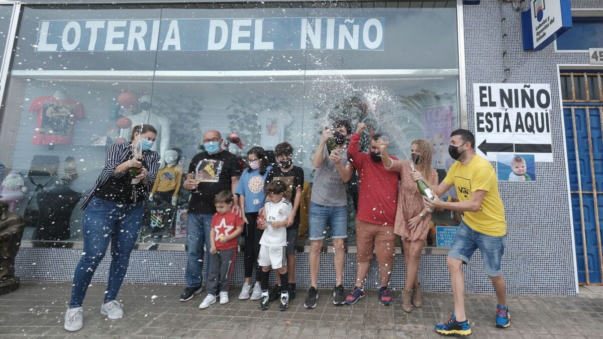 El sorteo del Niño reparte este viernes 700 millones en premios y dejará 19,5 en Hacienda