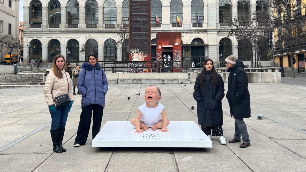 Un grupo de madres pide una ley que proteja dar el pecho en público: «Si no lloras no mamas»