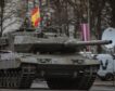 España envía primero 20 blindados a Ucrania mientras pone a punto los Leopard