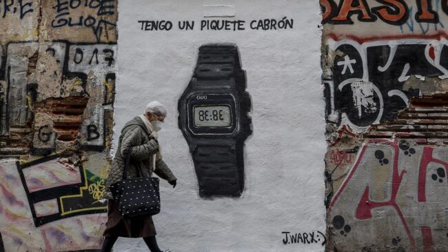 "Tengo un piquete cabrón": la obra de un grafitero sobre la canción de Shakira en las calles de Valencia