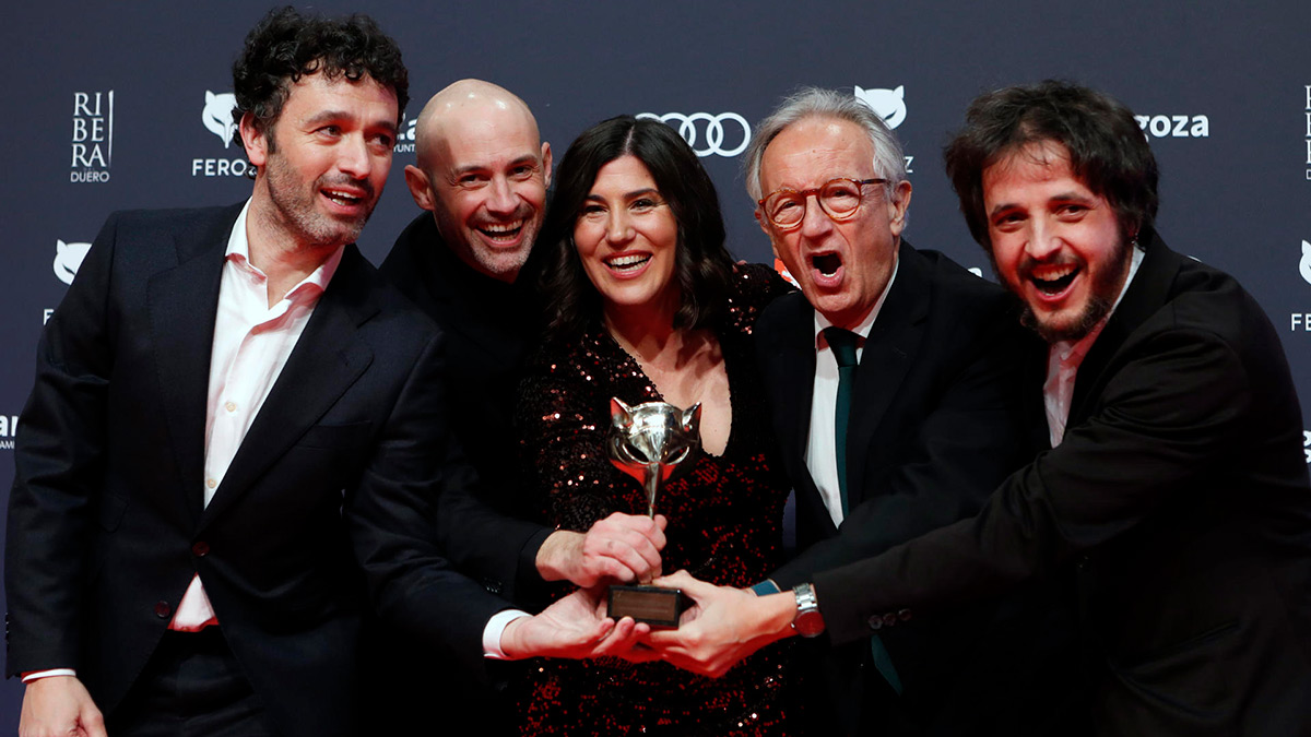 ‘As bestas’ gana el Feroz a la mejor película dramática y Carla Simón a la mejor dirección