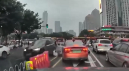 (VÍDEO) Terrorífico atropello en China: un conductor embiste a los peatones y mata a cinco personas en Cantón