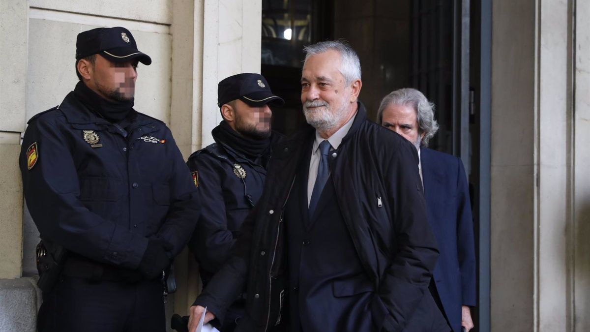 La Audiencia de Sevilla pide a la Fiscalía que se posicione sobre la entrada de Griñán en prisión