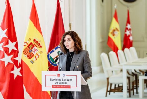 Ayuso, sobre los 'jubilados del PSOE' del vídeo con Sánchez: «Forma parte de la propaganda»