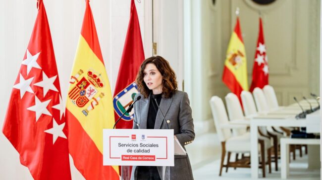 Ayuso, sobre los 'jubilados del PSOE' del vídeo con Sánchez: «Forma parte de la propaganda»