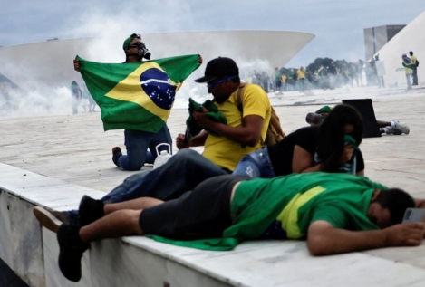 Bolsonaro niega ser el responsable del asalto a las instituciones en Brasilia