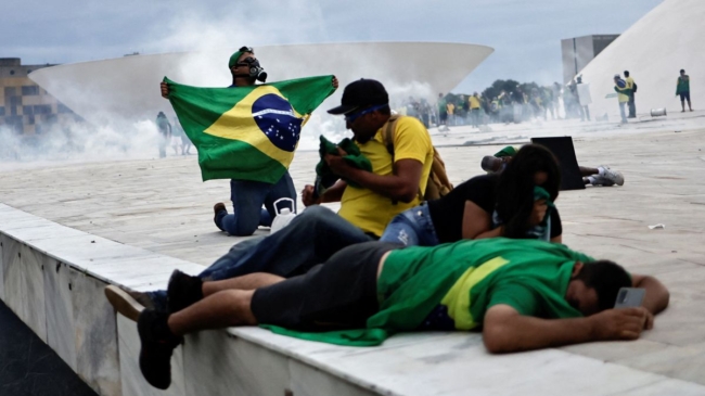 Bolsonaro niega ser el responsable del asalto a las instituciones en Brasilia