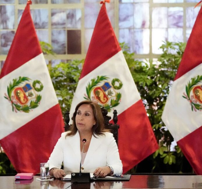 Boluarte pide al Congreso de Perú que acelere los trámites para adelantar las elecciones