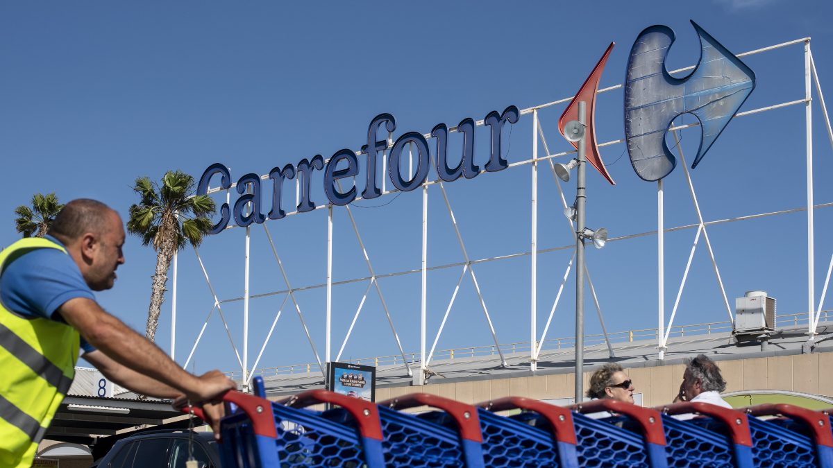 Dia y Carrefour, los supermercados que más incumplen la rebaja del IVA