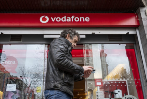 El fondo Zegona negocia con Vodafone la compra de su negocio en España