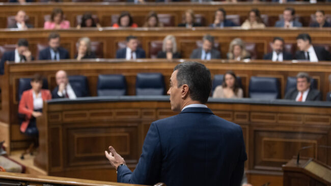 PSOE y Podemos dejan en el limbo 25 decretos que prometieron modificar en el Congreso
