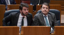 El PP se resiste a derogar el decreto de memoria de Castilla y León como prometió a Vox