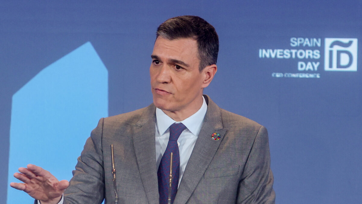 Los inversores siguen sin fiarse de Sánchez y esperarán a las municipales para mover ficha