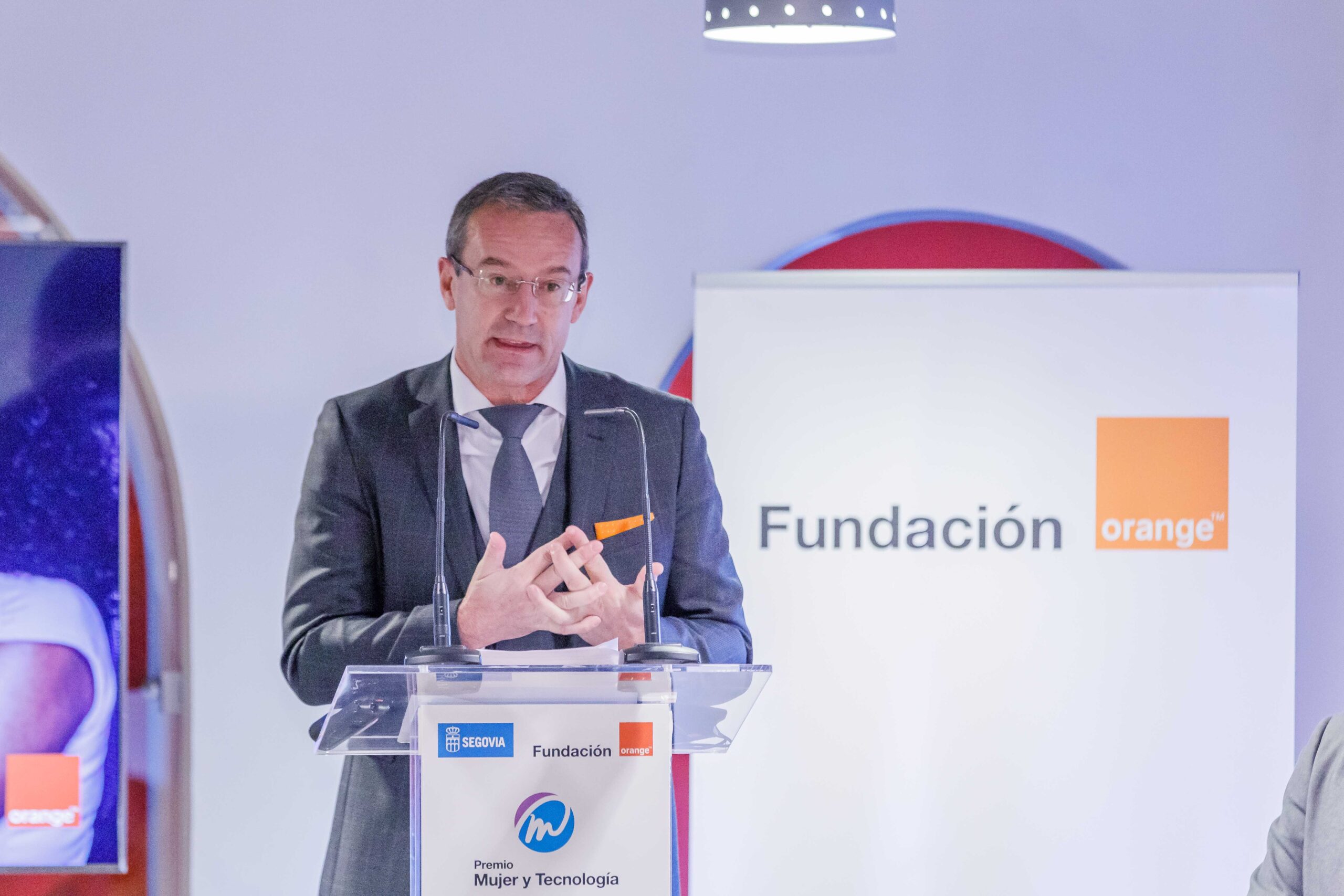 Orange gana 1.111 millones en España en su último año antes de la fusión con MásMóvil