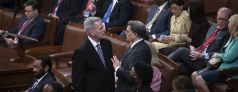 Los republicanos buscan salidas tras fracasar seis veces en elegir presidente de la Cámara