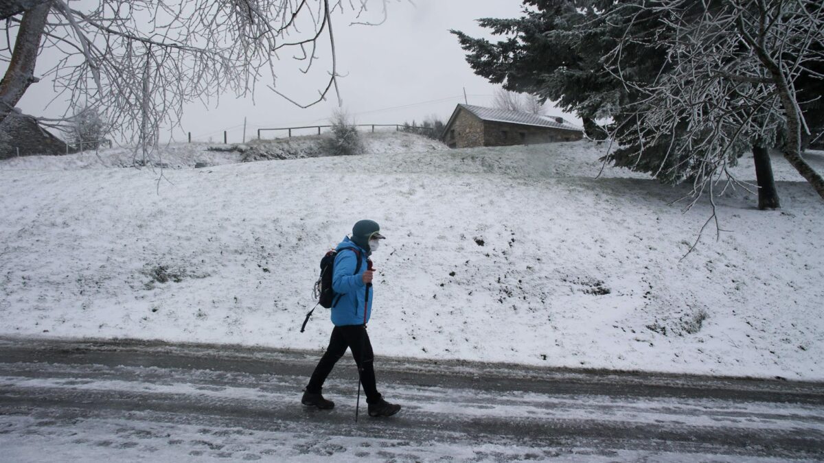 Llegan los días más fríos de todo el invierno: 40 provincias en aviso por nieve, viento y lluvias