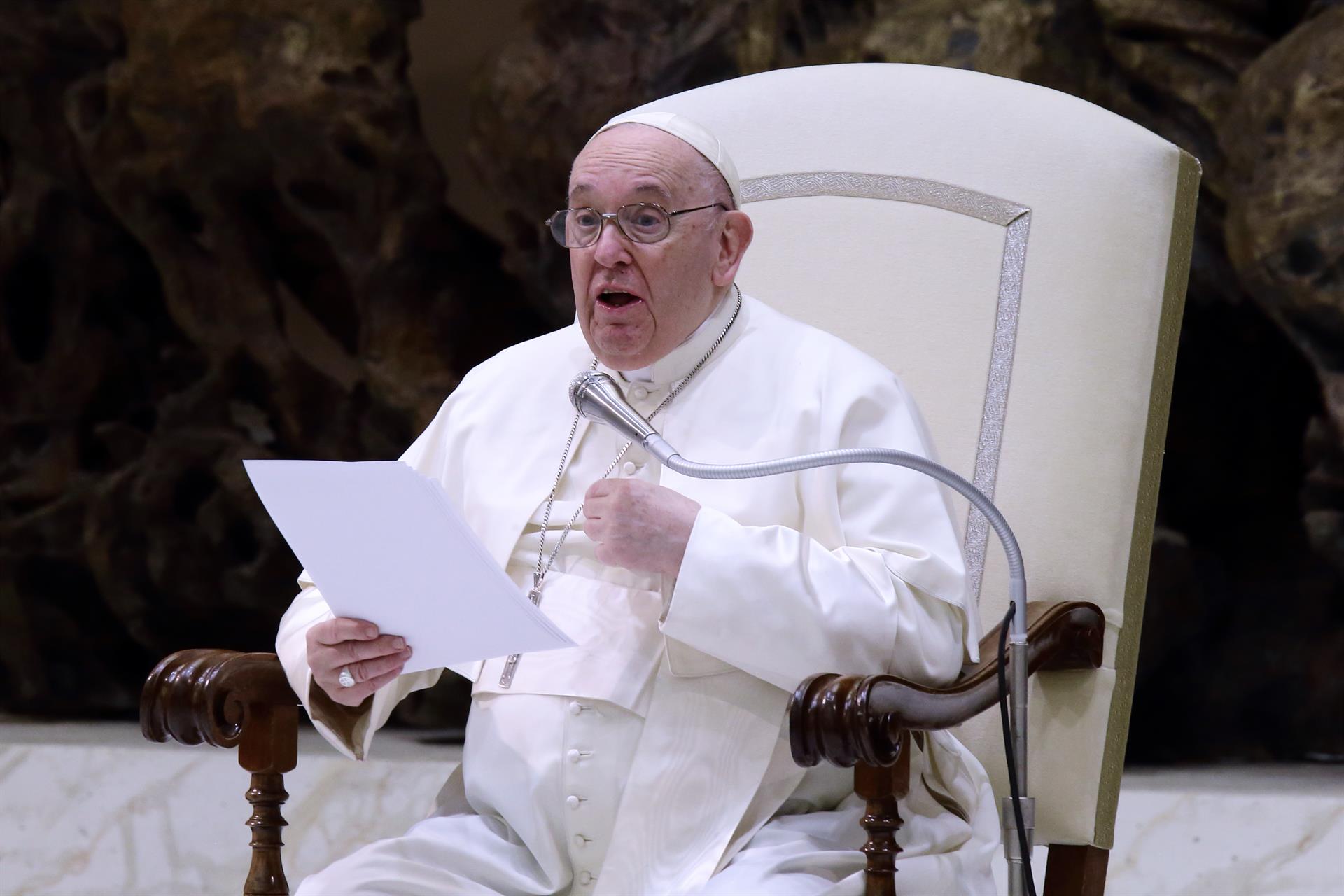 El Papa dice que las homilías «son un desastre» y pide que no duren más diez minutos