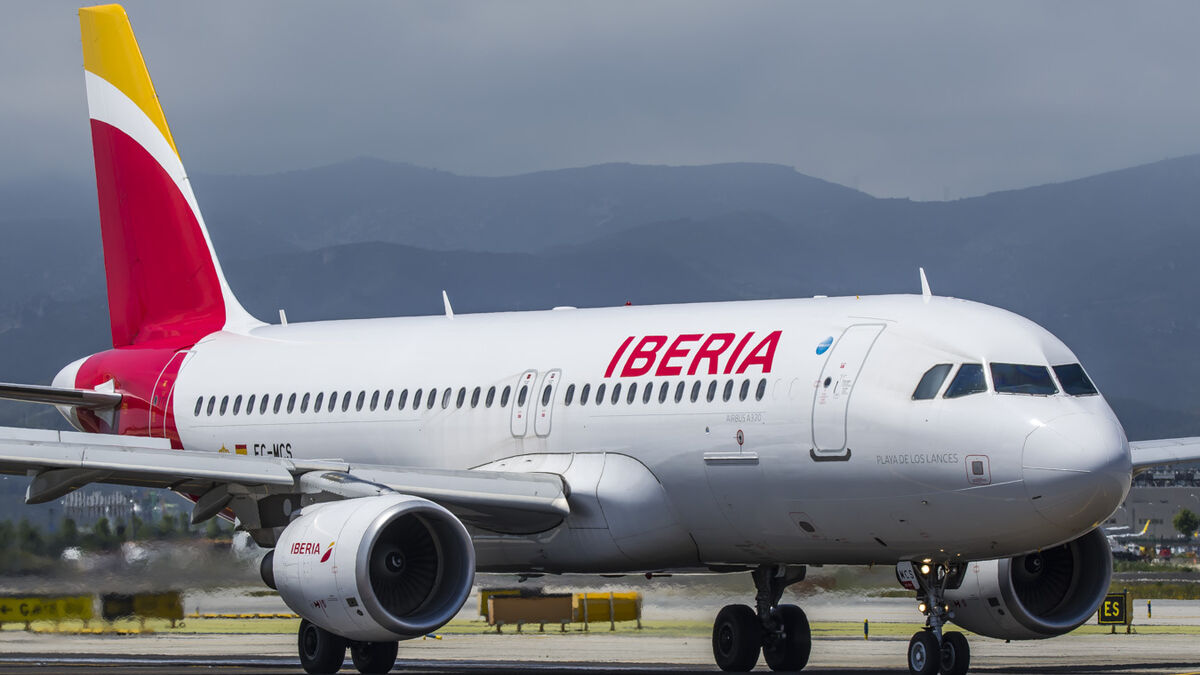 Un fallo de conectividad en los sistemas de Iberia causa retrasos y cancelaciones en Madrid