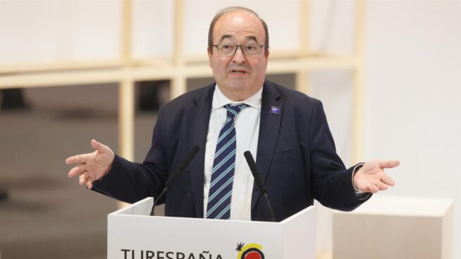 Iceta defiende el veto a Plácido Domingo: «Merecía una respuesta en su momento»