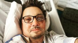 Jeremy Renner tranquiliza a sus fans reapareciendo en redes sociales tras su accidente: su cara lo dice todo