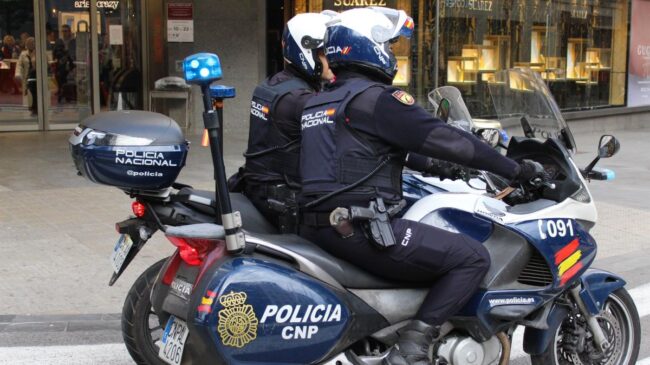 La Justicia madrileña establece que no es compatible ser policía y actor porno