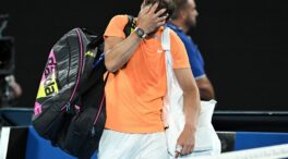 (VÍDEO) Nadal se despide de Australia lesionado y las señales son preocupantes: las palabras del balear y las lágrimas de su mujer