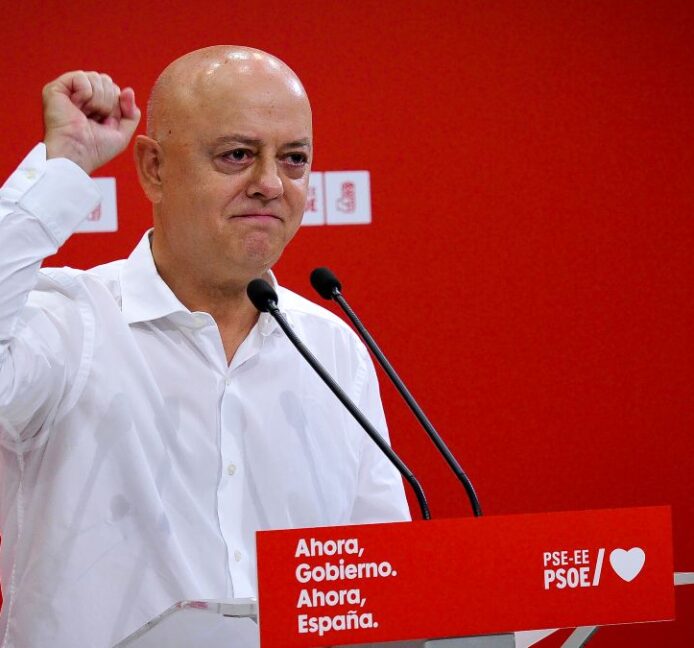 Odón Elorza renuncia a su acta de diputado por «coherencia» y para no chocar con el PSOE