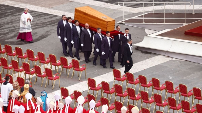Un músico español, encargado de tocar el órgano en el funeral de Benedicto XVI