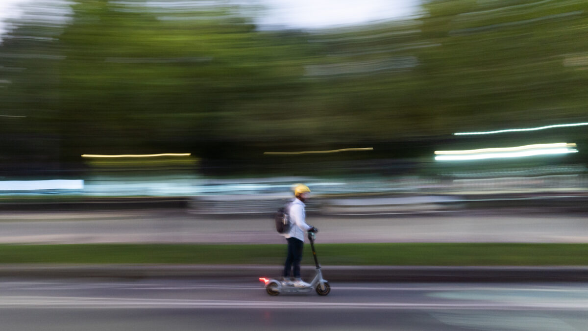 Muere en un accidente el conductor de un patinete eléctrico en el Eixample (Barcelona)