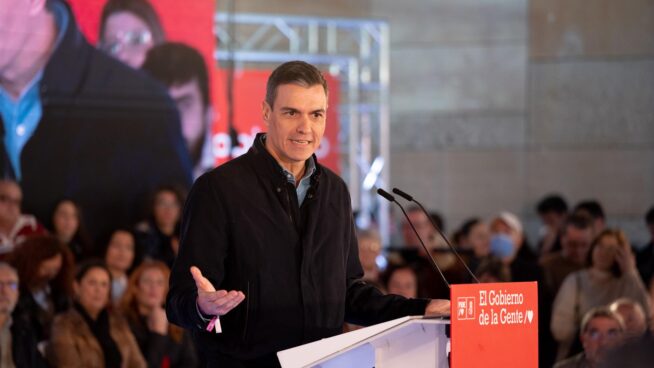 Exdirigentes del PSOE impulsan un manifiesto contra Sánchez ante el «desafío constitucional»