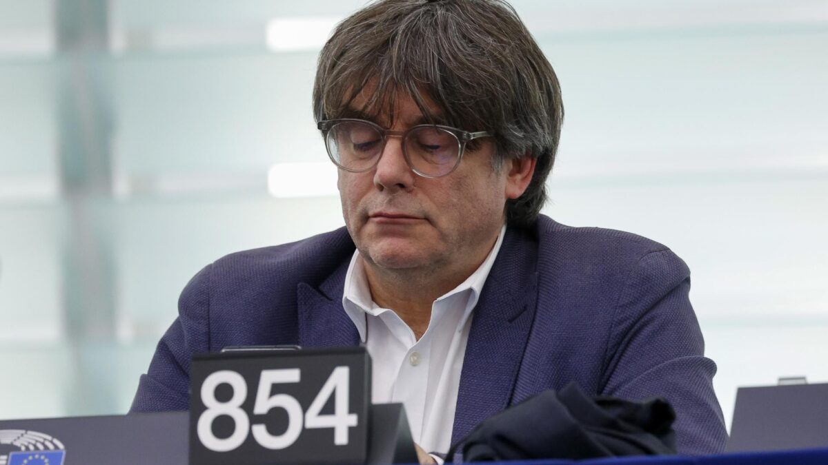 La Abogacía del Estado coincide con la Fiscalía y pide que se incluya el delito de desórdenes para Puigdemont